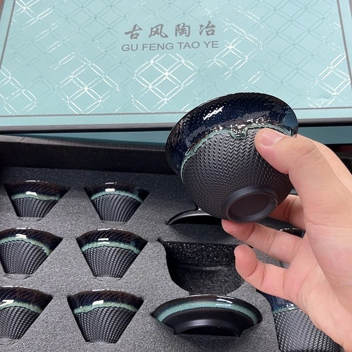 孤品茶具套装等。