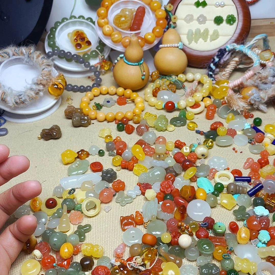 南红玛瑙挂件未镶嵌宝***?订制