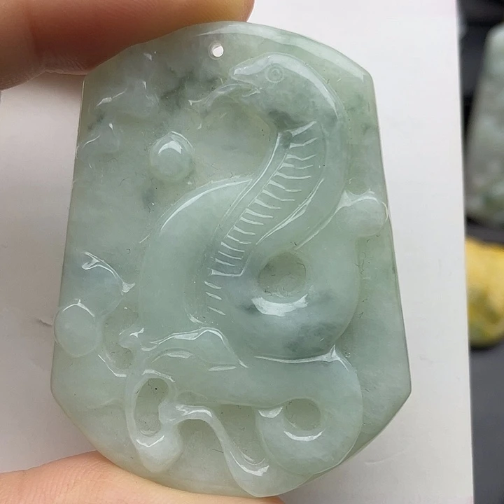 翡翠未镶嵌颈饰天然翡翠