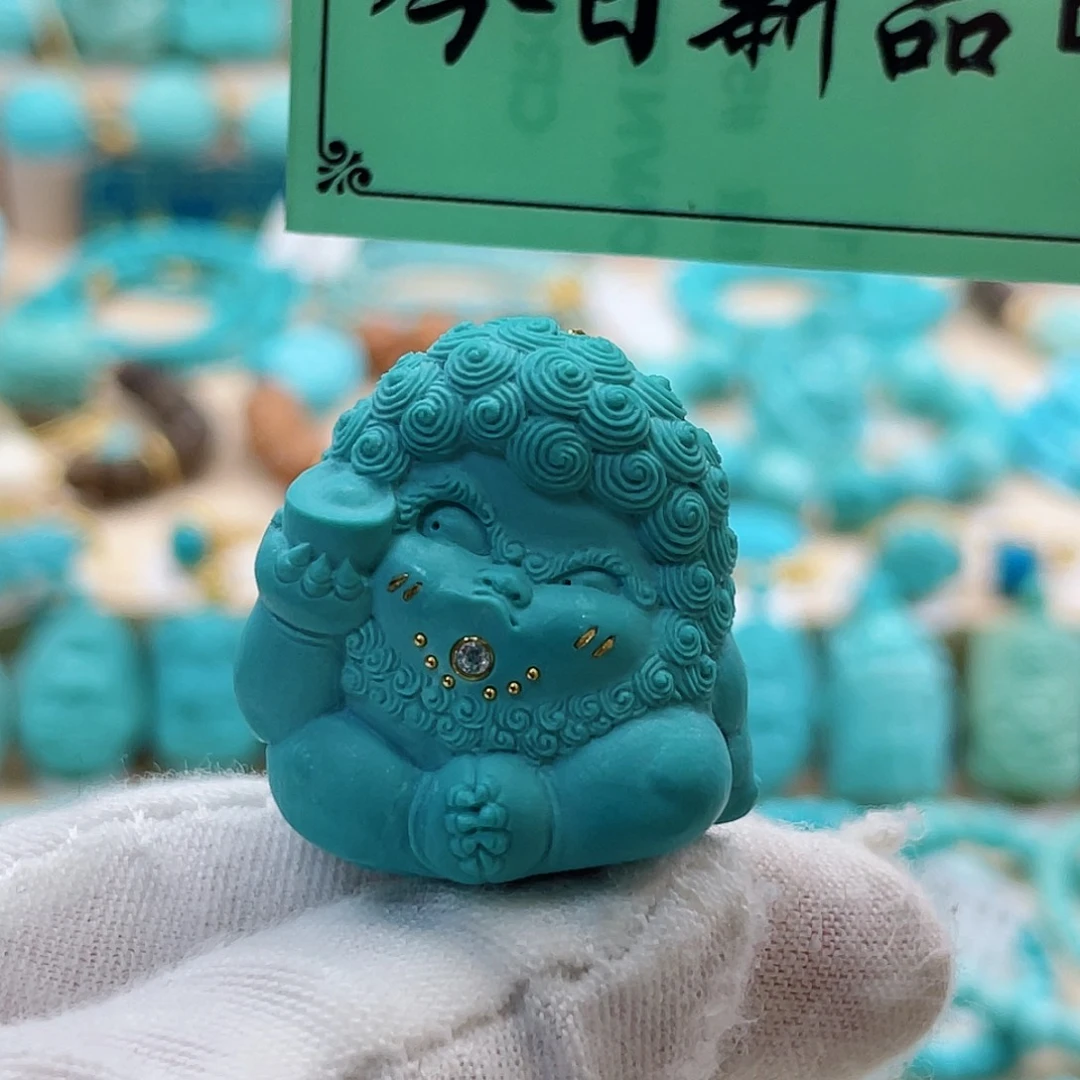 绿松石未镶嵌珠宝奇石貔貅