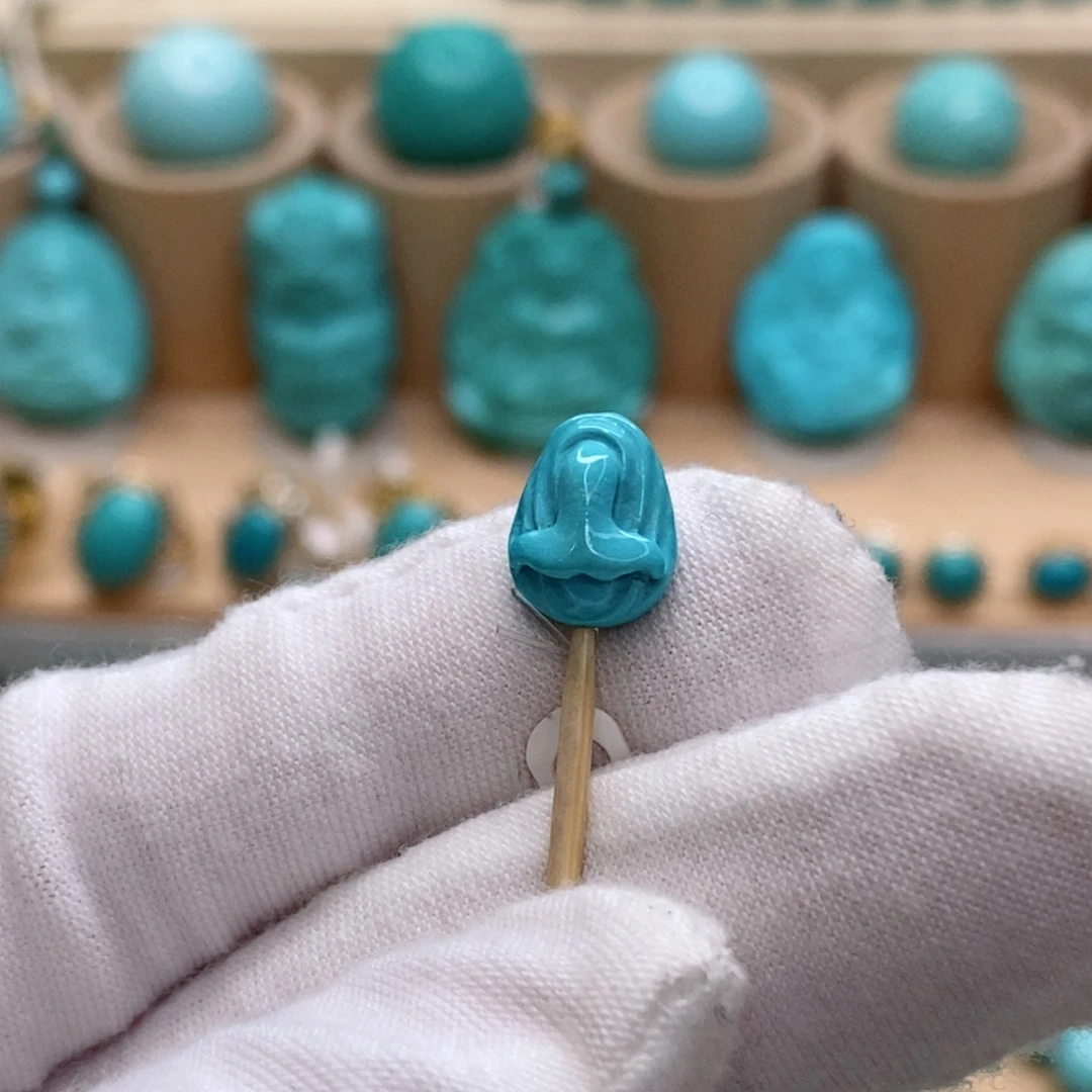 绿松石未镶嵌珠宝奇石