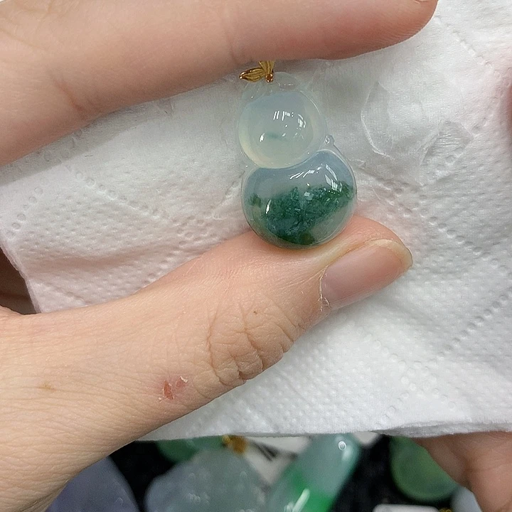 颈饰18K金镶嵌翡翠12345567788