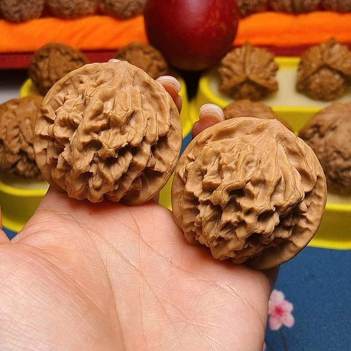 吊坠文玩核桃帝王狮子头