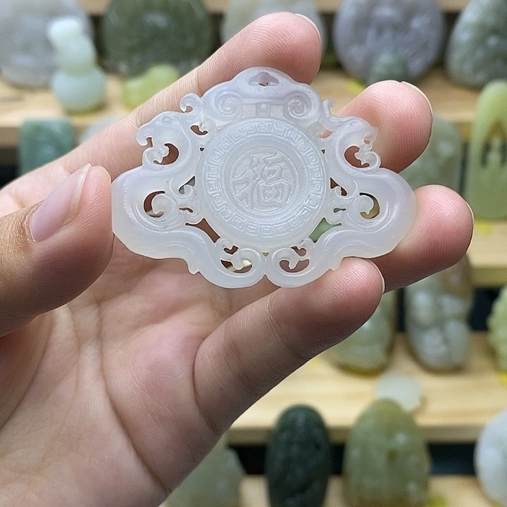 未镶嵌和田玉挂件