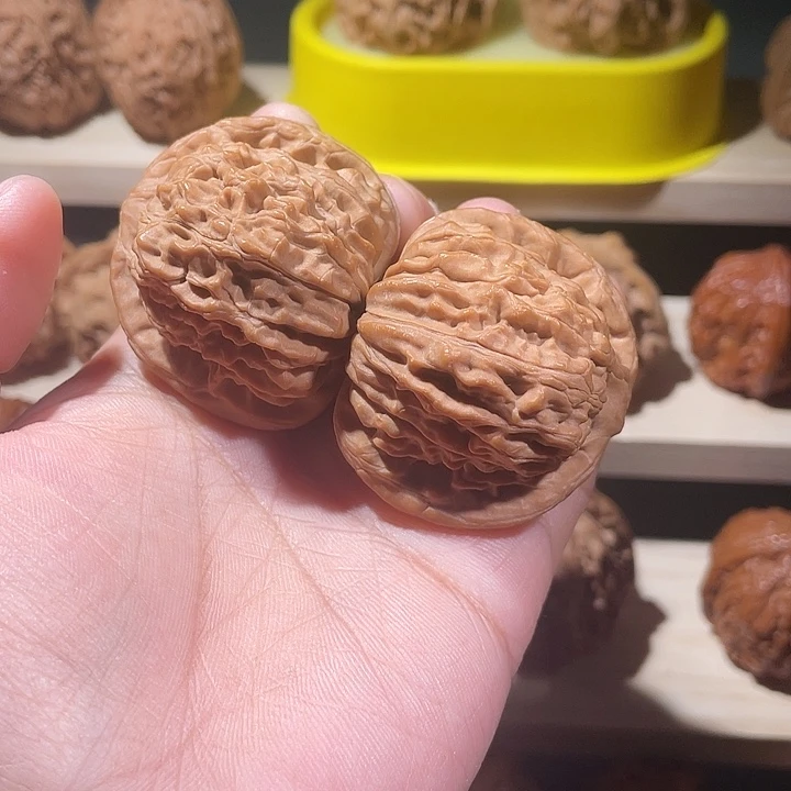 42四座楼全品核桃吊坠