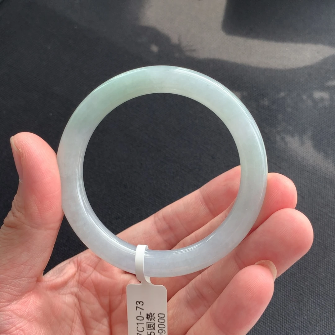 翡翠未镶嵌手镯圈口5556