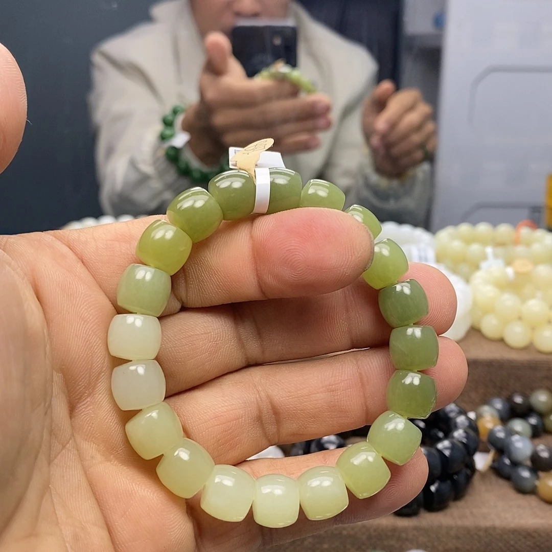 和田玉（糖玉）未镶嵌手链