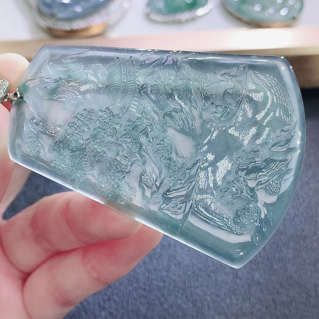 翡翠未镶嵌颈饰翡翠