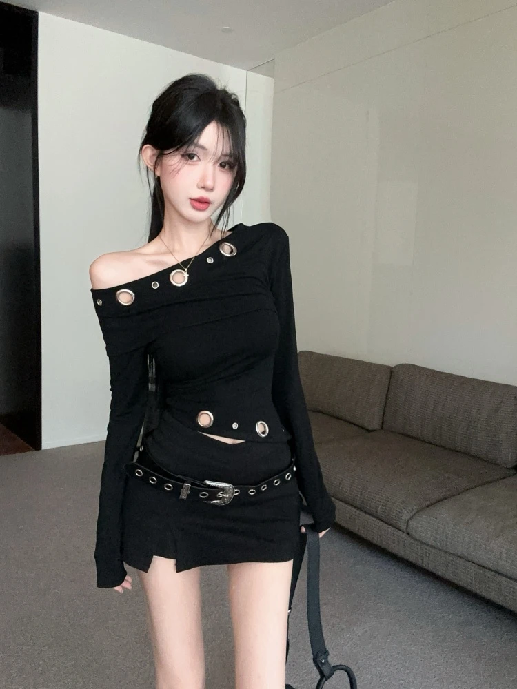 2025秋季新款性感辣妹设计感修身斜肩长袖上衣修身百搭裙裤两件套