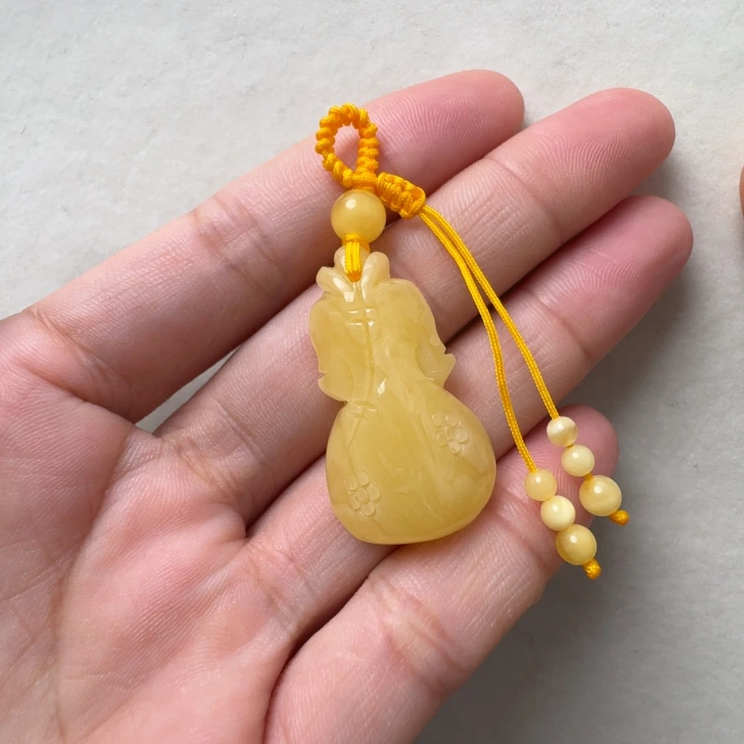 蜜蜡吊坠(不含链)未镶嵌