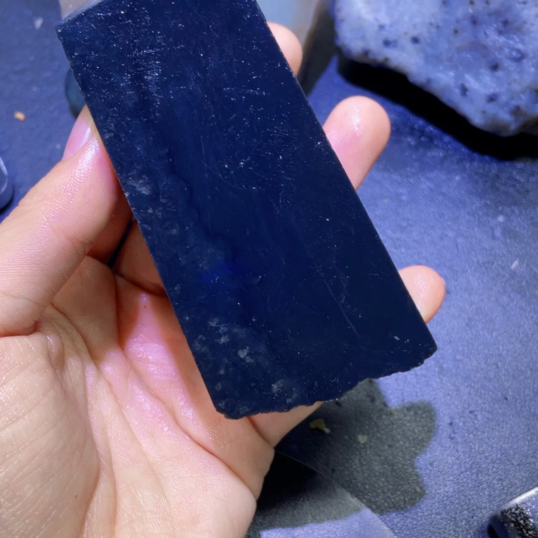 和田玉未镶嵌珠宝半成品