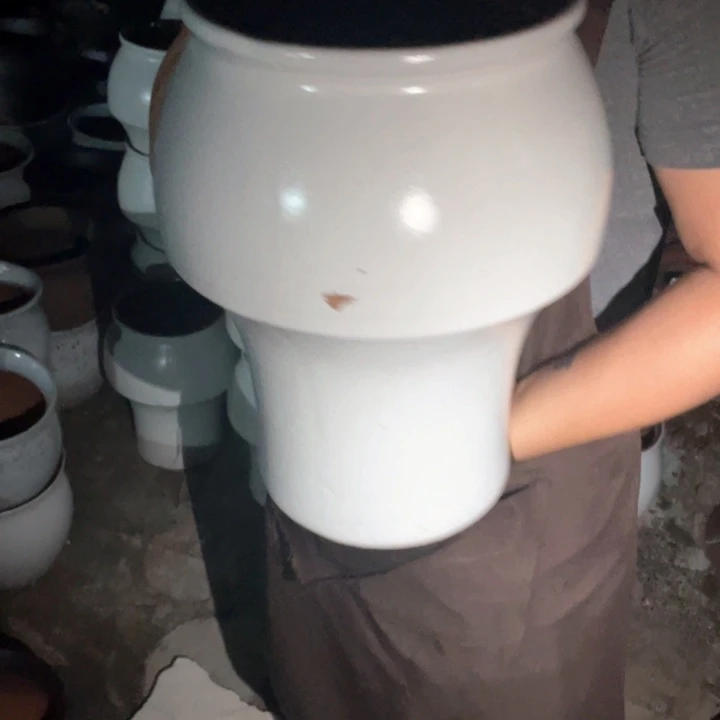 紫砂花盆口20高34瑕疵瑕疵