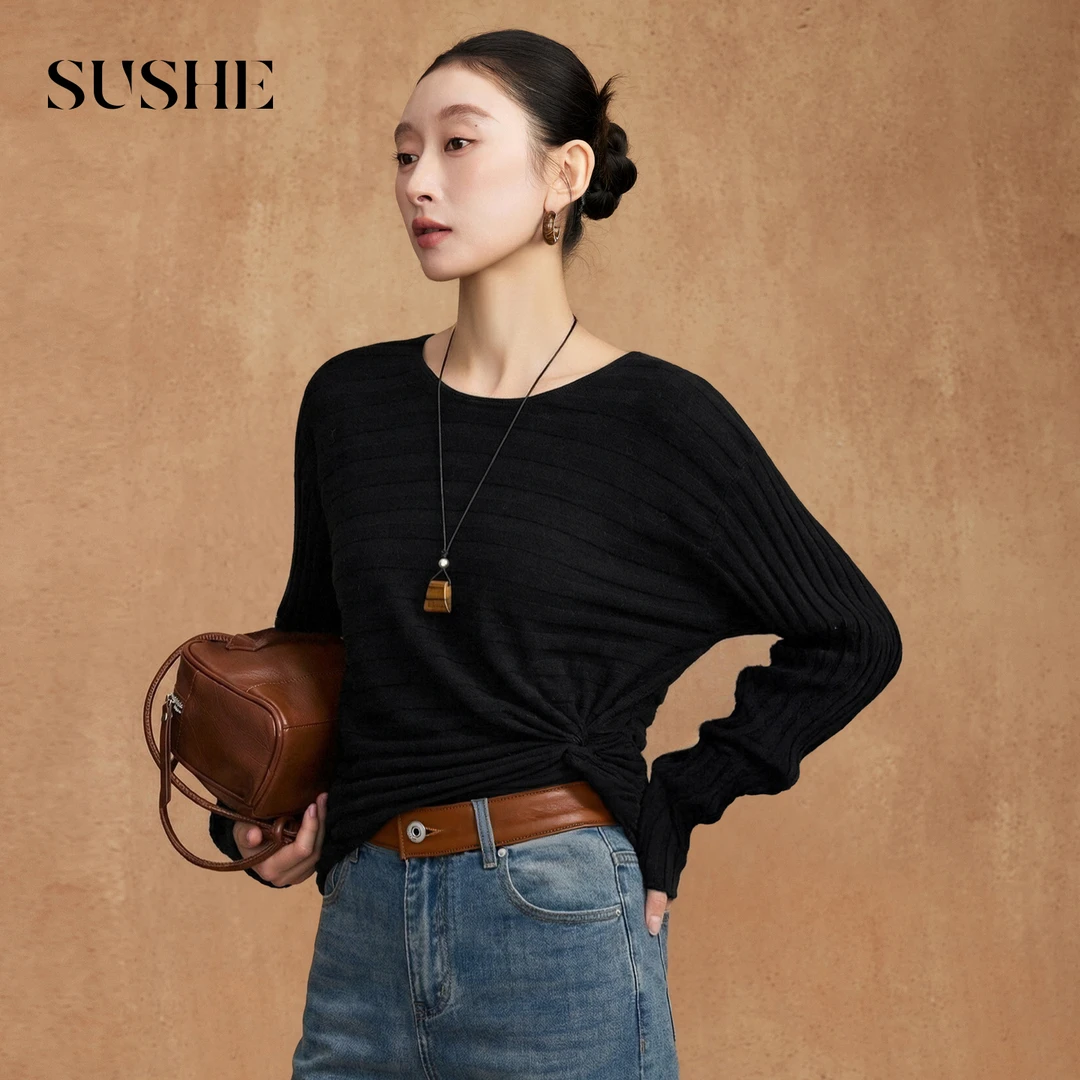 束皙SUSHE【熙语】 高弹精梳棉宽松圆领显瘦落肩黑色针织衫女上衣