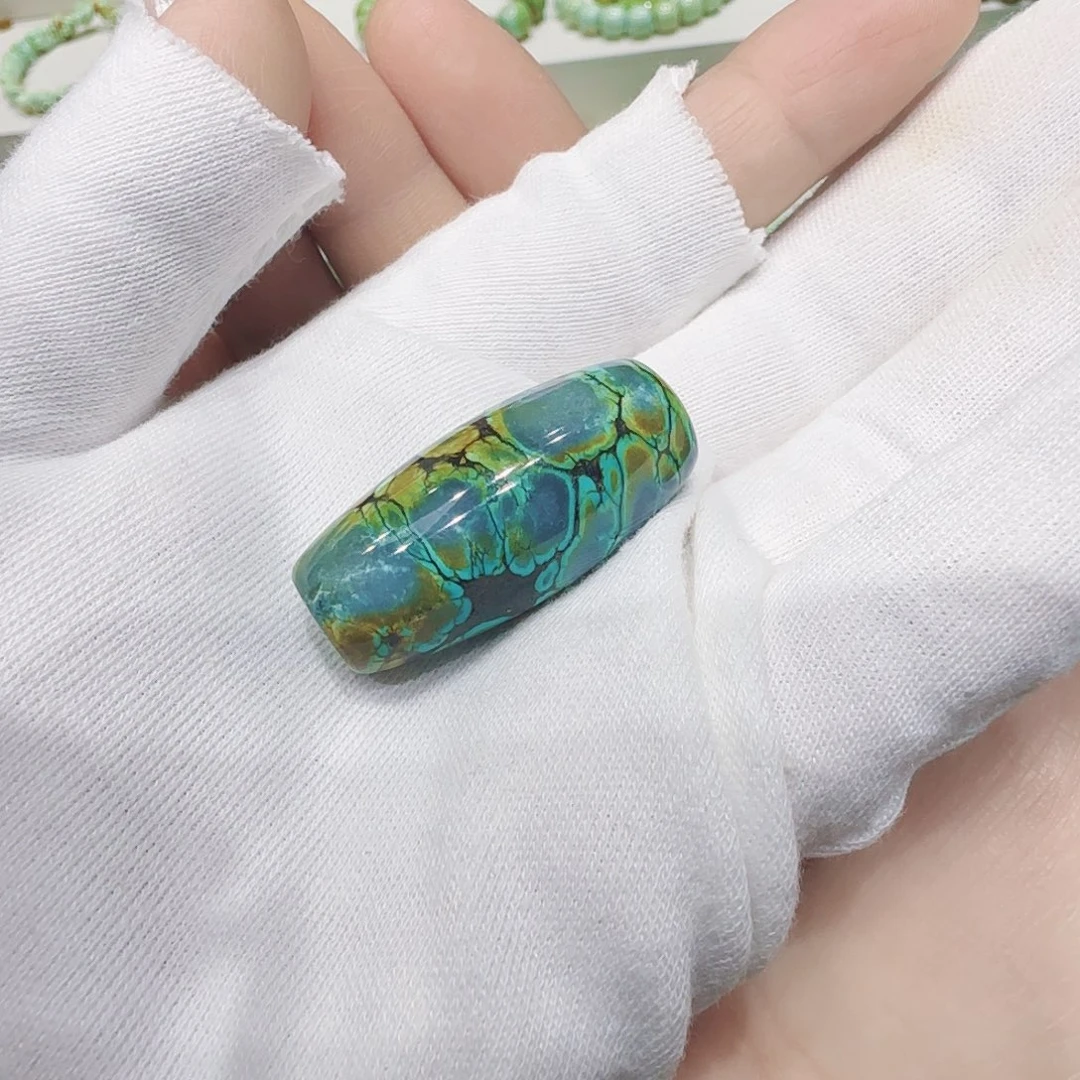 绿松石未镶嵌原矿绿松石