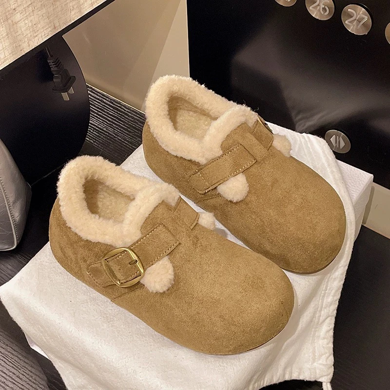 连麦专拍女鞋，默认微瑕疵。默认不带盒发货，需要盒子自行备注