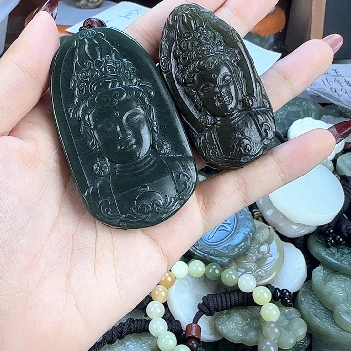 颈饰未镶嵌和田玉