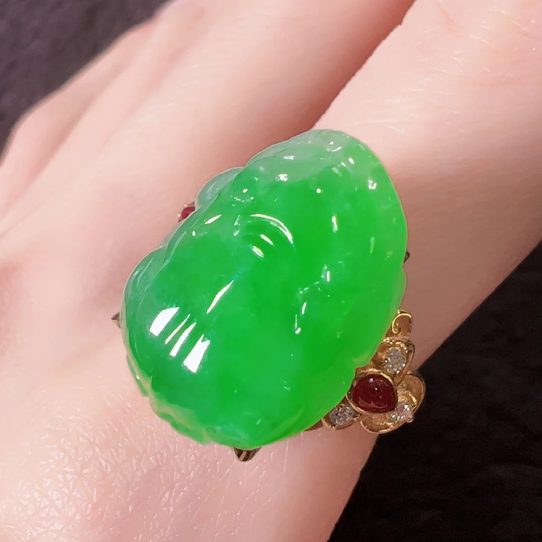 翡翠18K金镶嵌戒指签收后24小时鉴赏期，过时不退