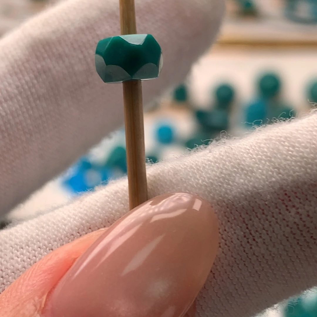 绿松石未镶嵌配饰