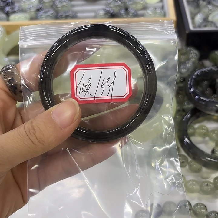 倾***你未镶嵌蛇纹石玉岫玉手镯