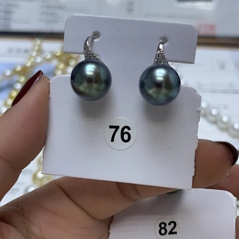 耳饰18K金镶嵌海水珍珠