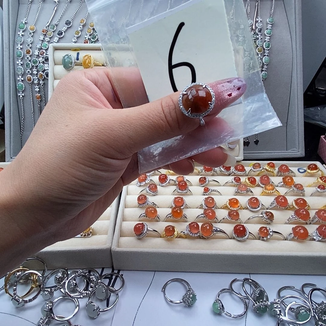 翡翠未镶嵌戒指缅甸