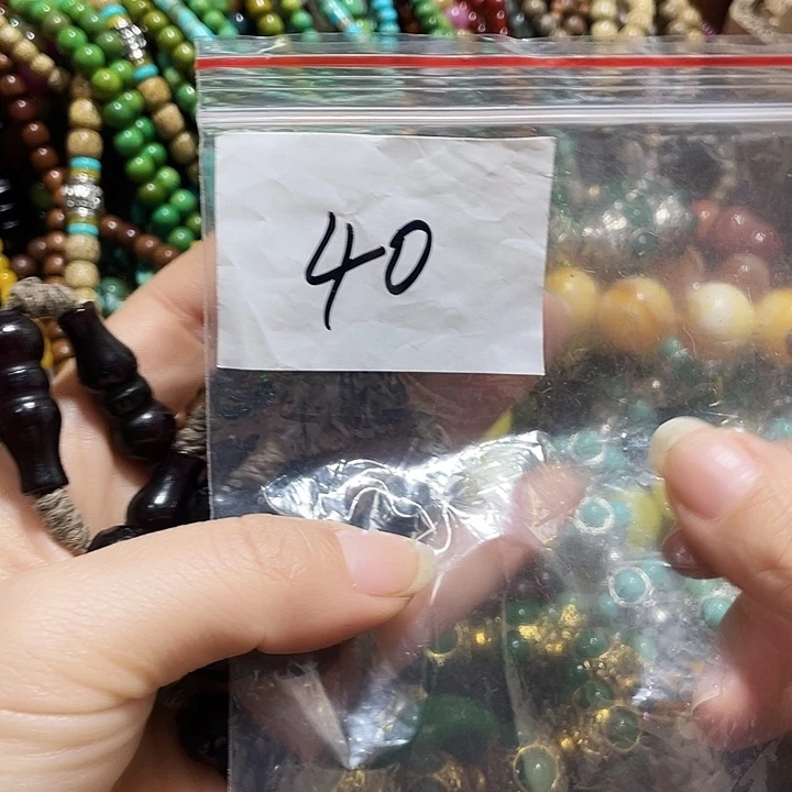 妞***琉璃/树脂/塑料类