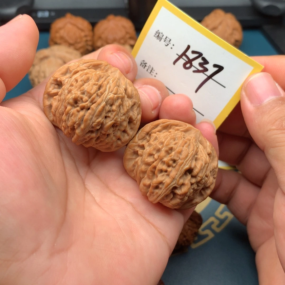 没***儿把件文玩核桃四座楼1837