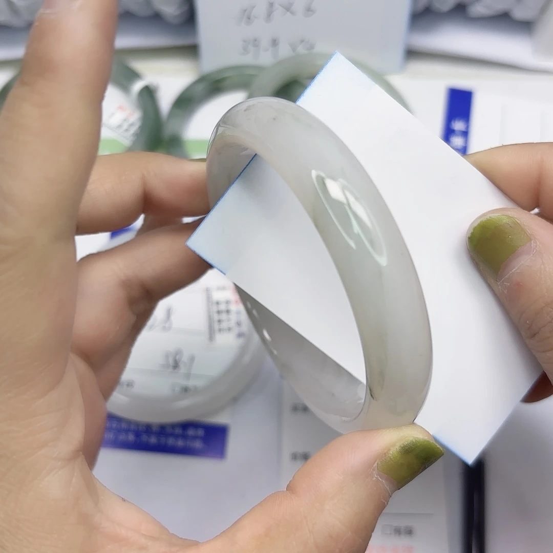 石英质玉未镶嵌手镯27/6061