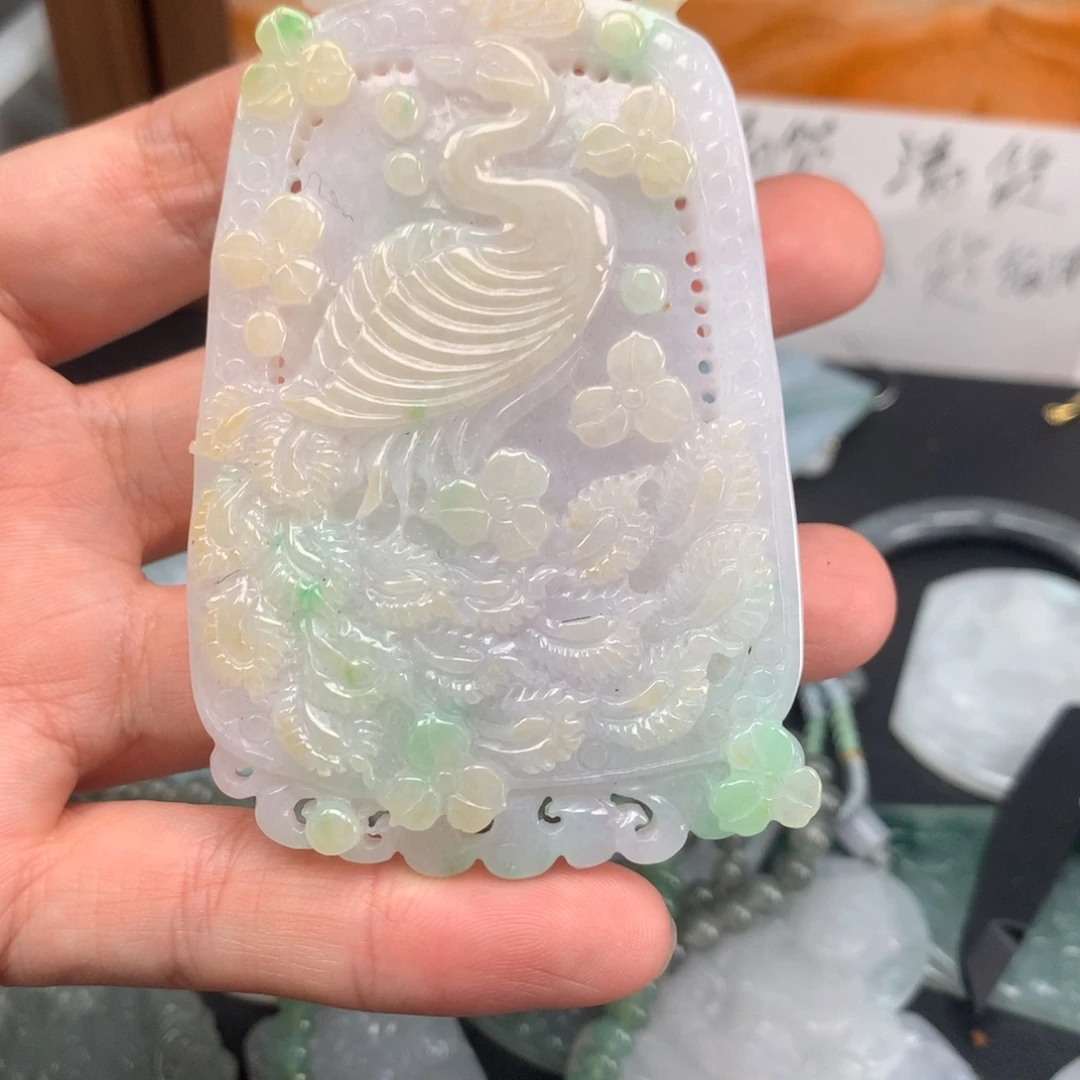 翡翠未镶嵌颈饰福利