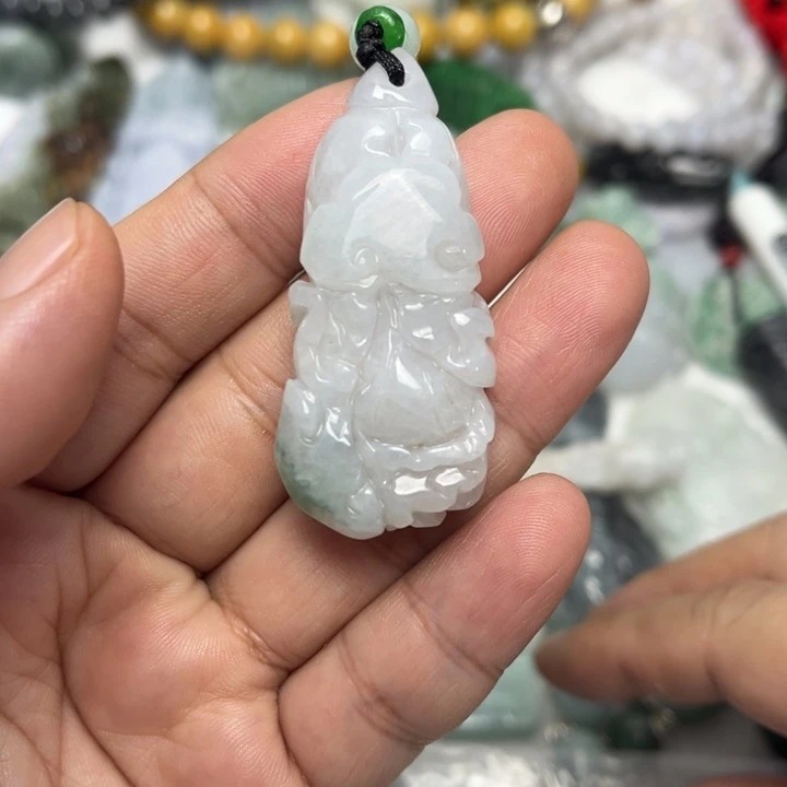 翡翠未镶嵌吊坠(不含链)9036