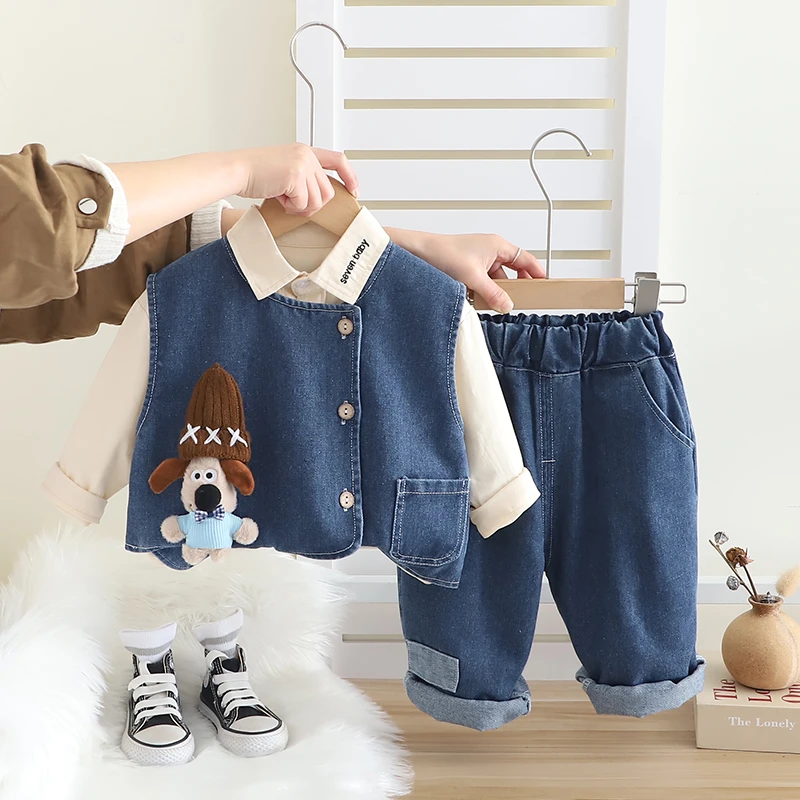 男童宝宝春秋季套装2025新款婴儿童宝春秋季帅气牛仔马甲三件套潮