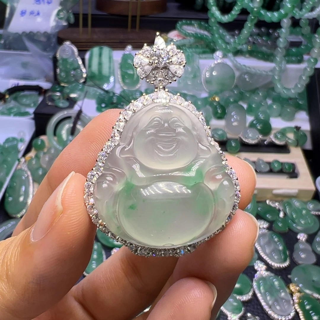 石英质玉未镶嵌颈饰