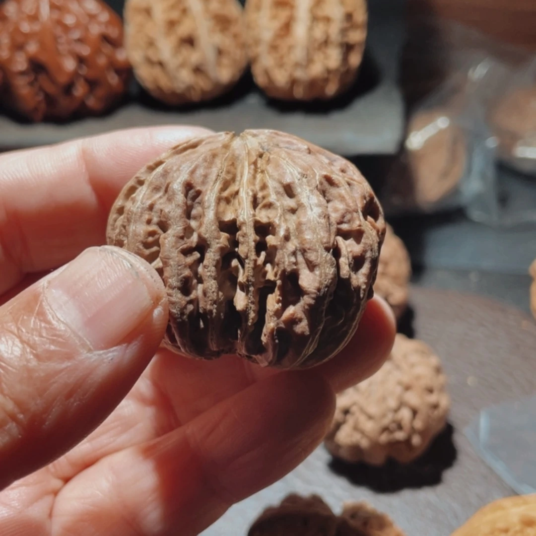 【闪购商品】文玩核桃把件?****?东北楸子37