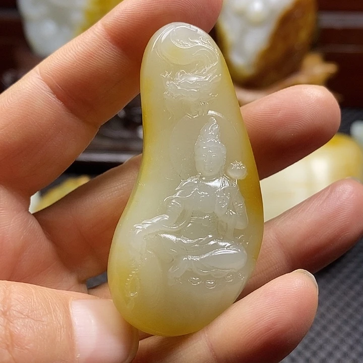 和田玉未镶嵌颈饰