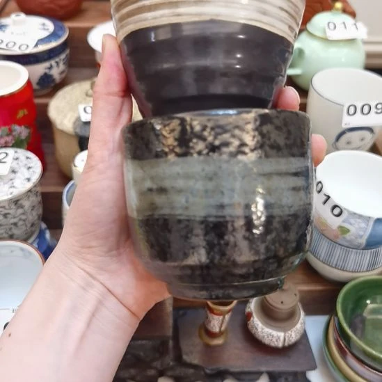 珠***舍新号开播，持续放漏，中古品默认微瑕。