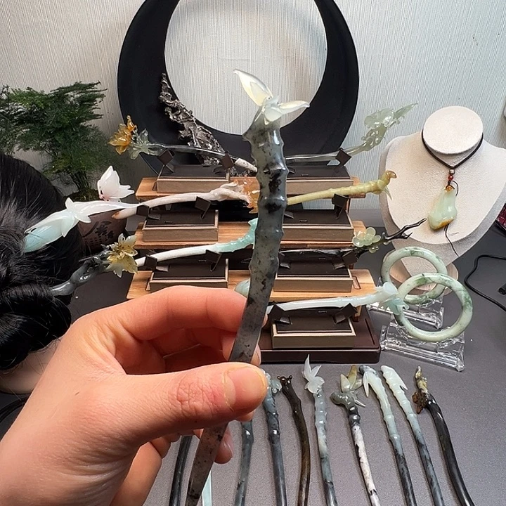 蛇纹石玉未镶嵌发簪