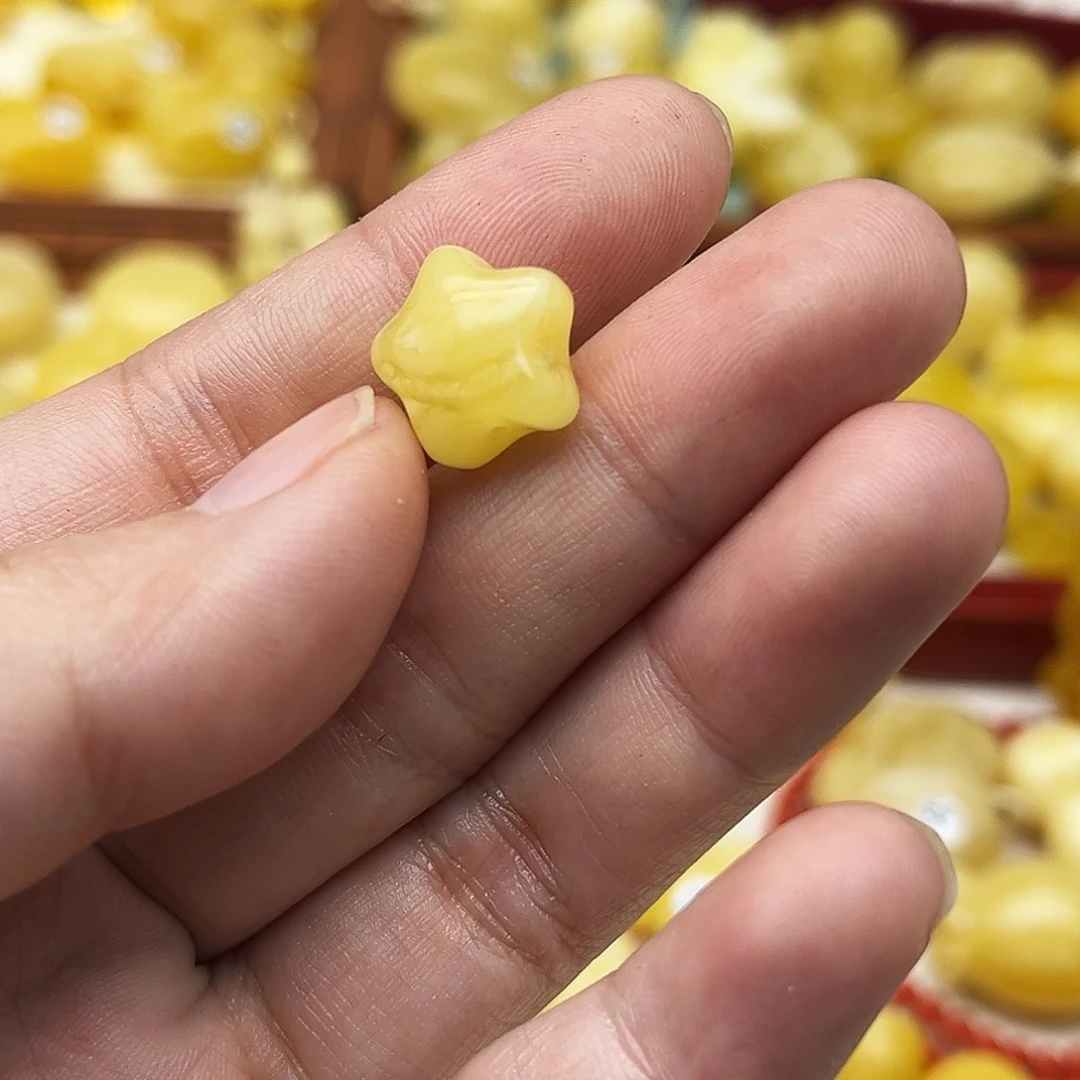 蜜蜡未镶嵌裸石天然