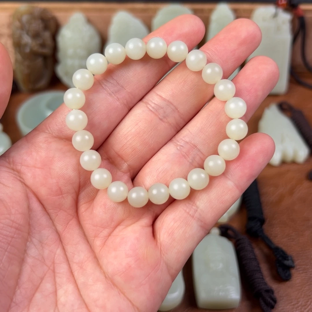 和田玉（青白玉）未镶嵌颈饰