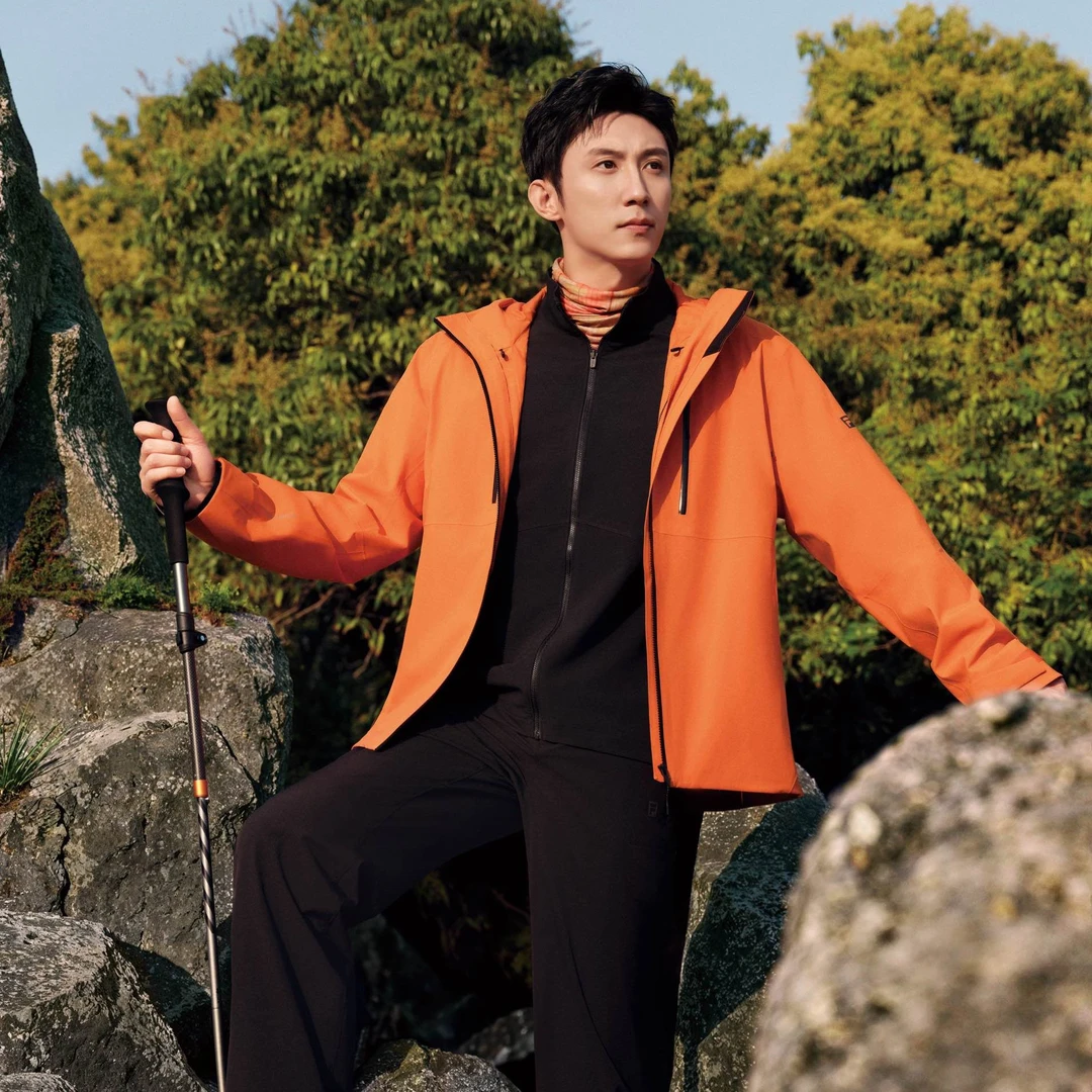 Fila/斐乐男【黄景瑜同款】秋季流光风两件套冲锋衣外套A11M537717F