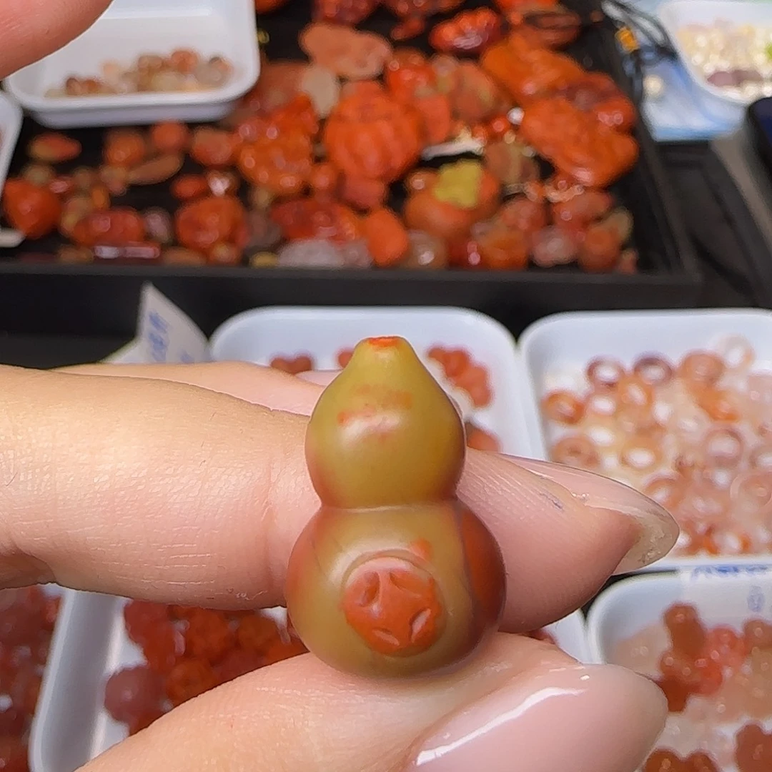 B***U吊坠(不含链)未镶嵌南红玛瑙