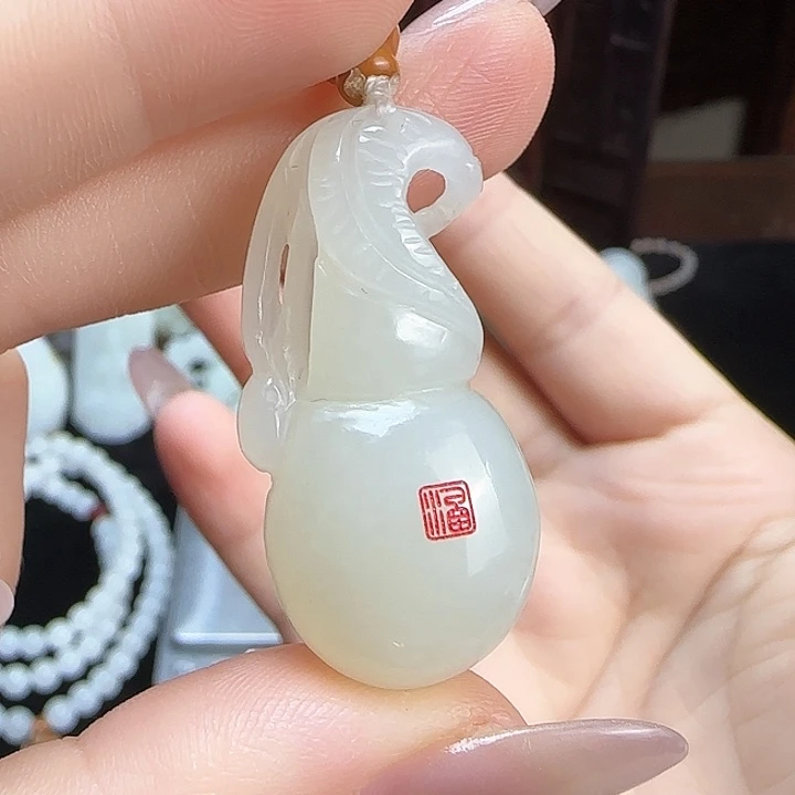 和田玉未镶嵌颈饰定制发货