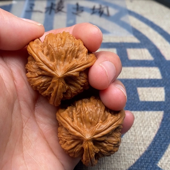 吊坠文玩核桃玩**志三棱