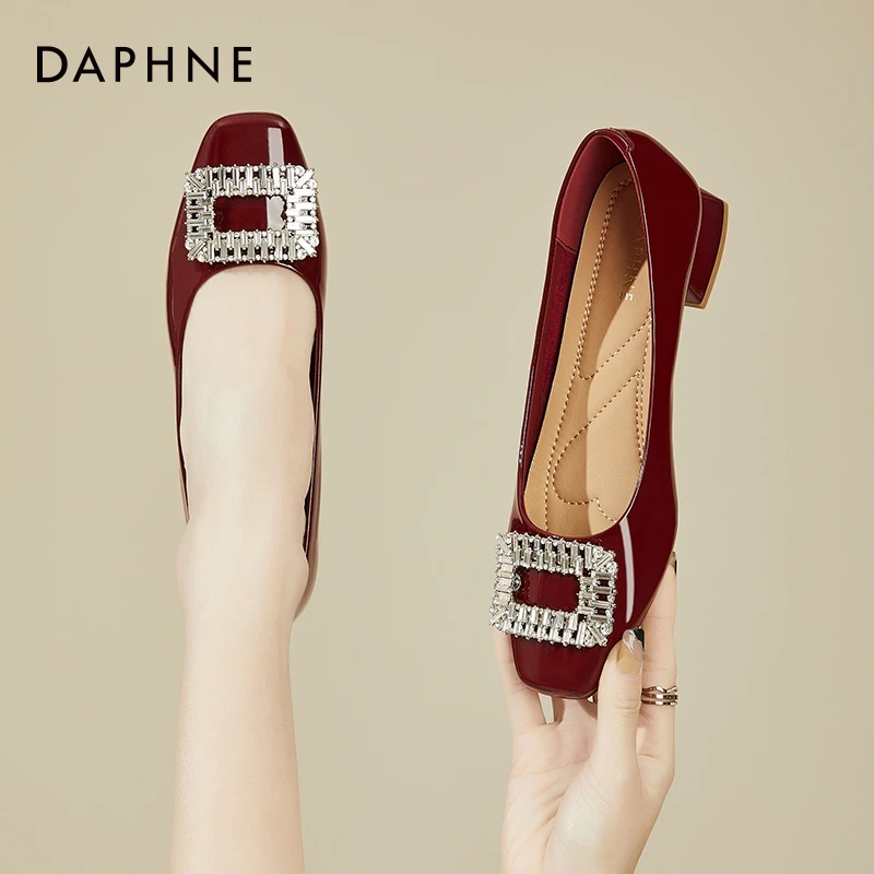 达芙妮酒红色单鞋喜婆婆婚宴妈妈鞋单鞋低跟鞋子婚礼2025新款皮鞋