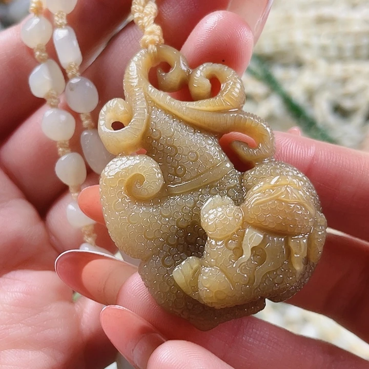 未镶嵌和田玉挂件