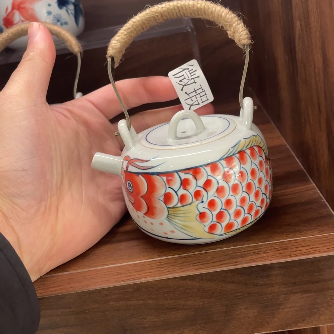 釉下手绘茶具微瑕