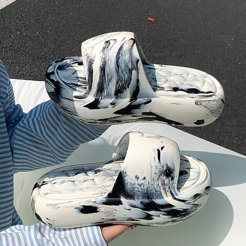 国潮风新款拖鞋女夏EVA软底踩屎感居家防滑户外穿网红厚底沙滩鞋