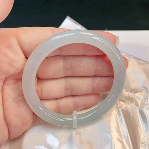 【闪购商品】翡翠手镯未镶嵌圆条53.3