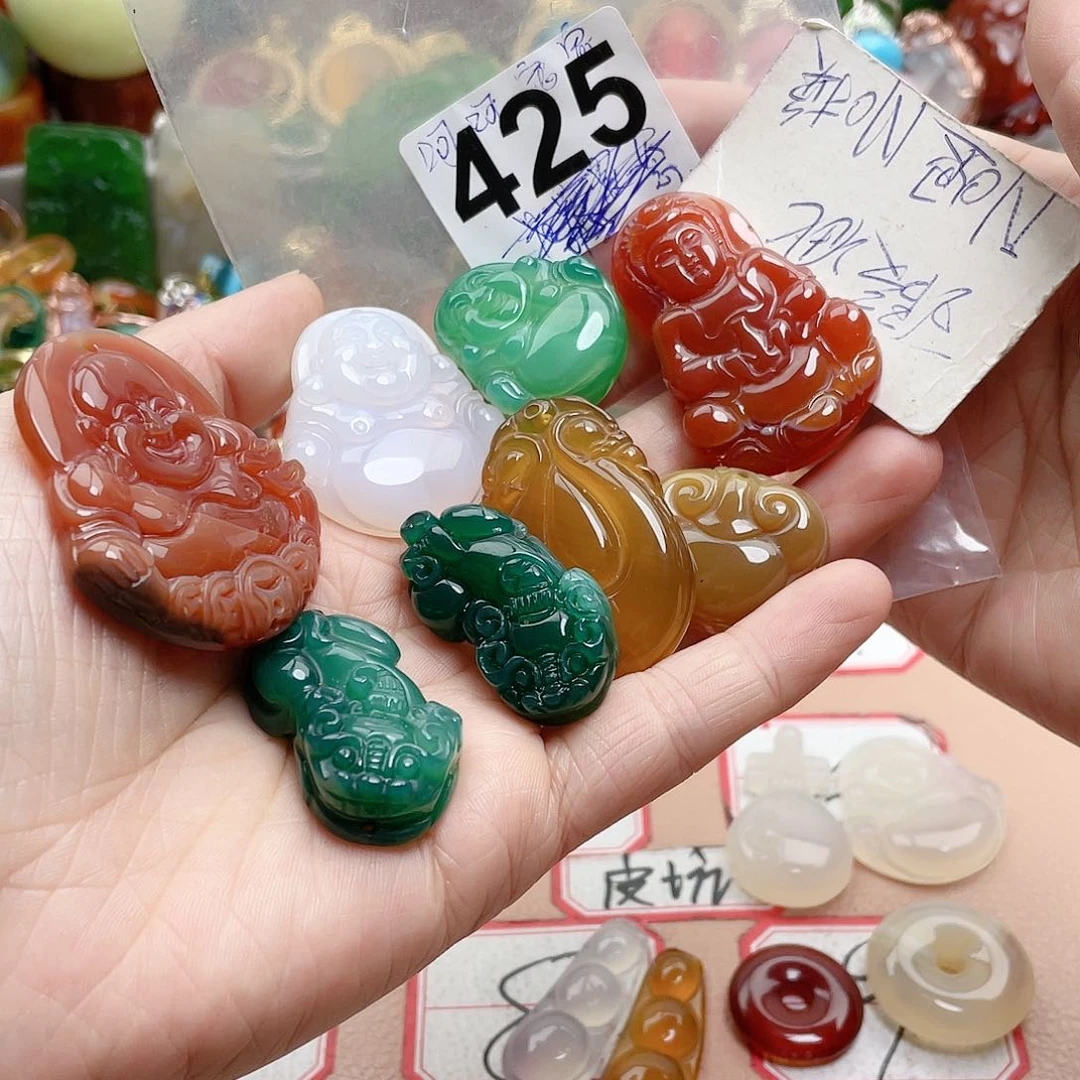 合金颈饰玛瑙/玉髓自****间