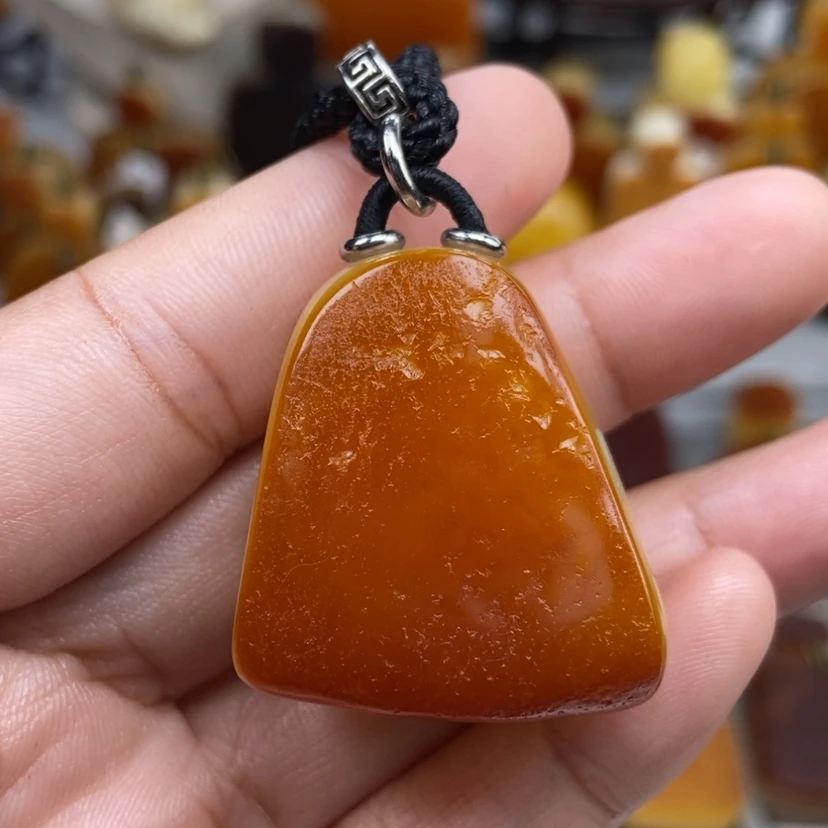 【闪购商品】琥珀颈饰未镶嵌