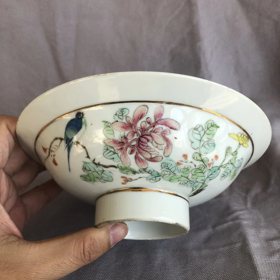 粉彩花鸟纹折沿碗